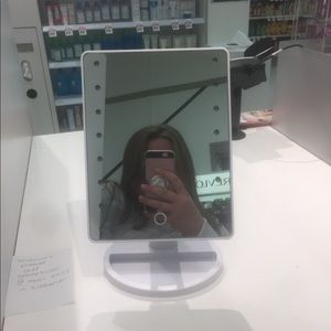 Meet your Posher, Rowan